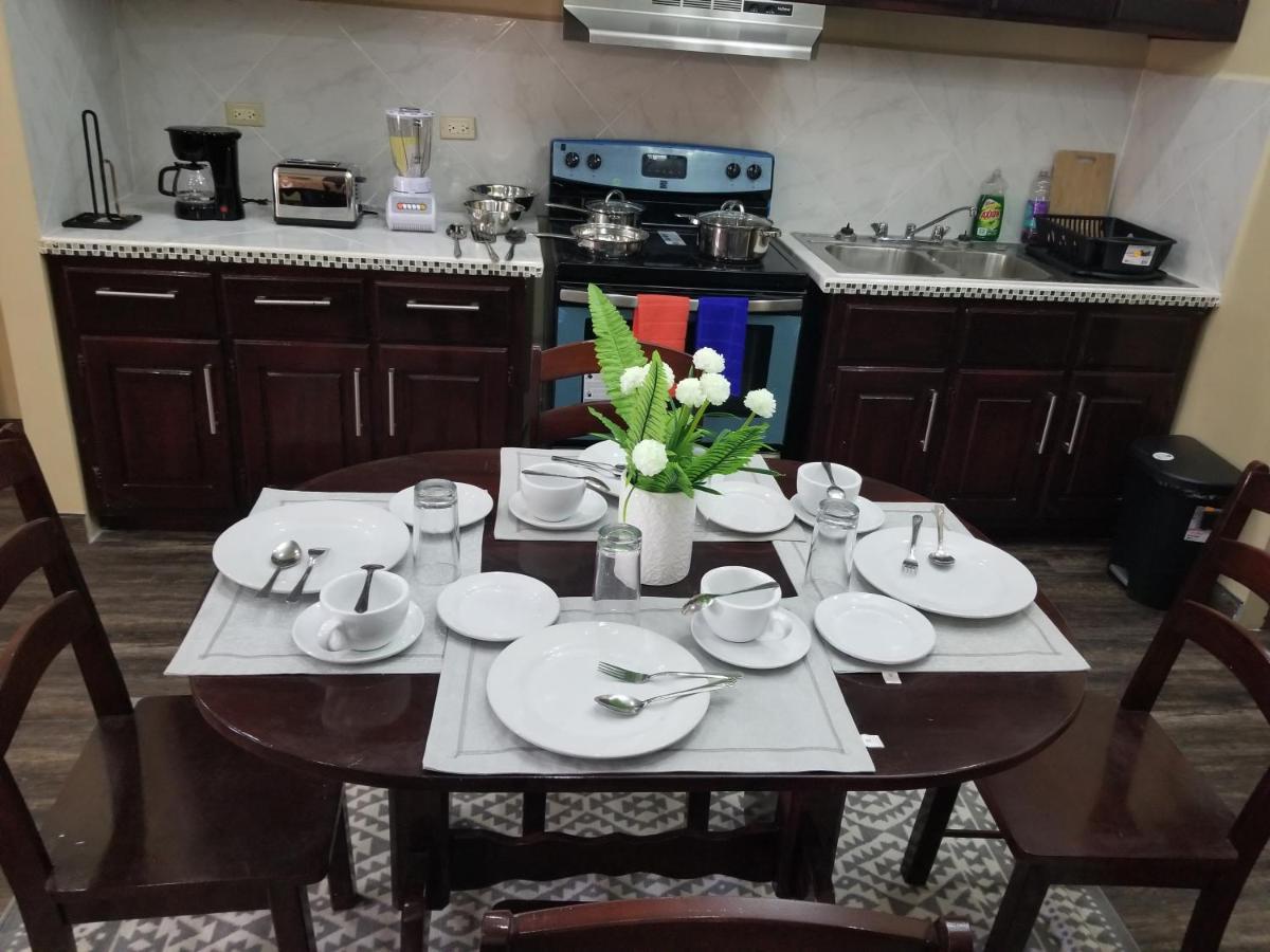 Royal View Apartment Plus Belize City Exterior photo